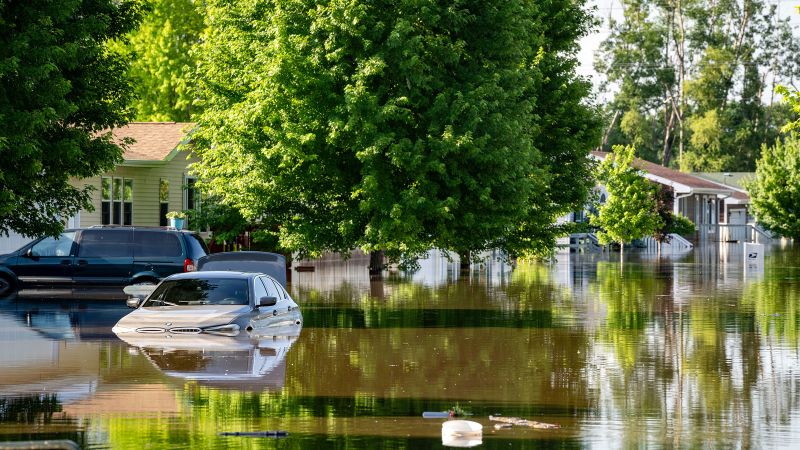 Iowa man drowns in his basement, bringing loss of life toll in Midwest flooding to not less than 3