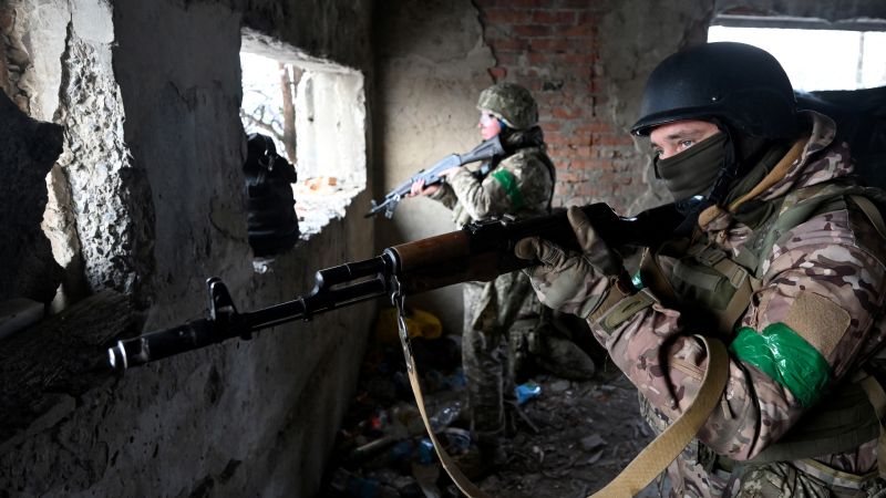 Ukraine newest: Dangerous information mounts for Ukraine throughout the frontlines. However Russia is below strain too