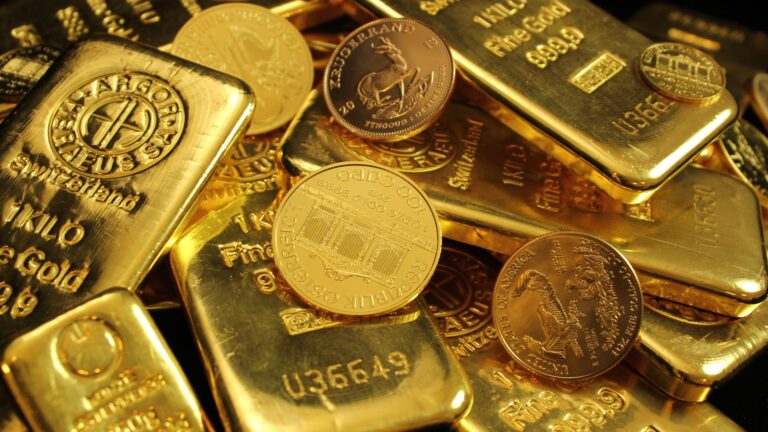 Gold Prices Plummet: Tehran’s Decision Rocks Global Markets